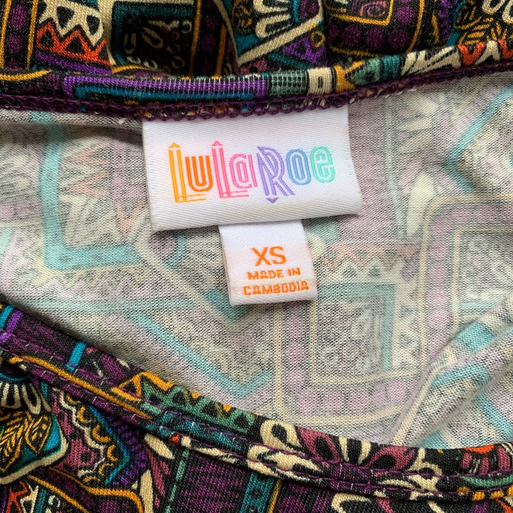 ❤️ LuLaRoe Irma short sleeve tee - Picture 7 of 8